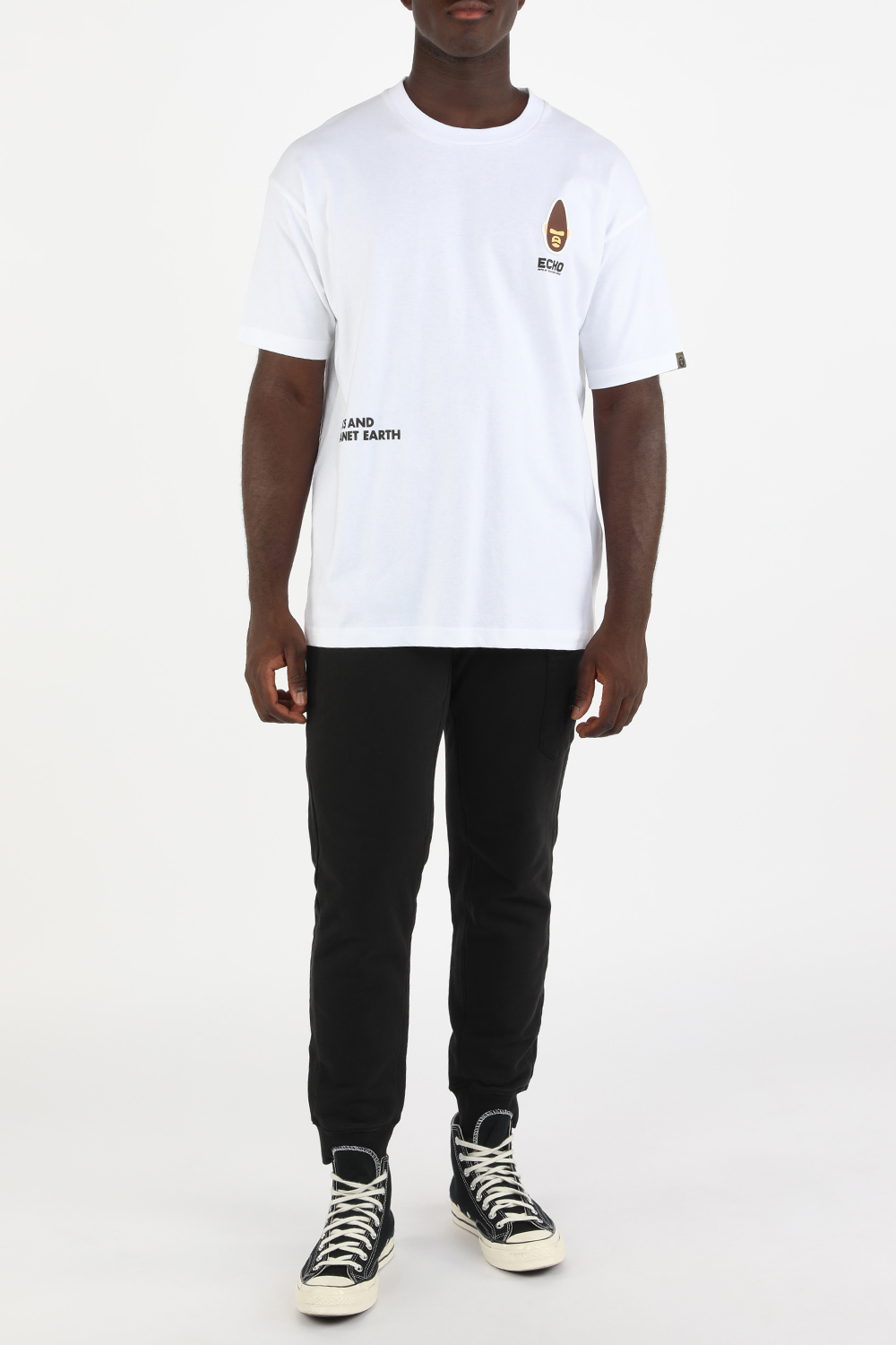 תמונת כל הלוק של Echo Ape Print Tshirt in White